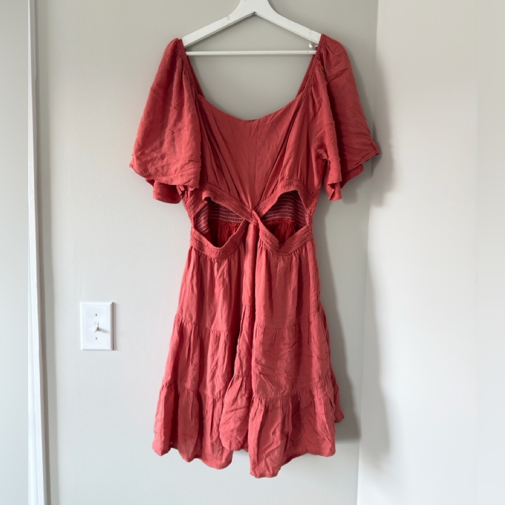 ARULA Coral Backless Dress with Flutter Sleeves - Picture 3 of 3